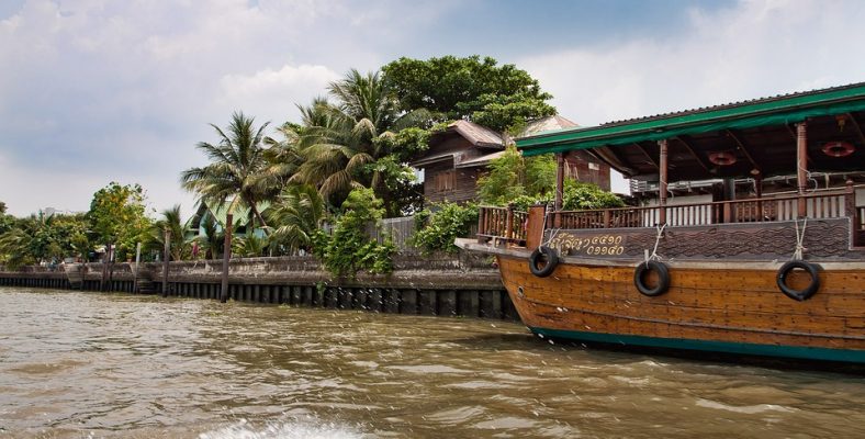 bangkok river boat